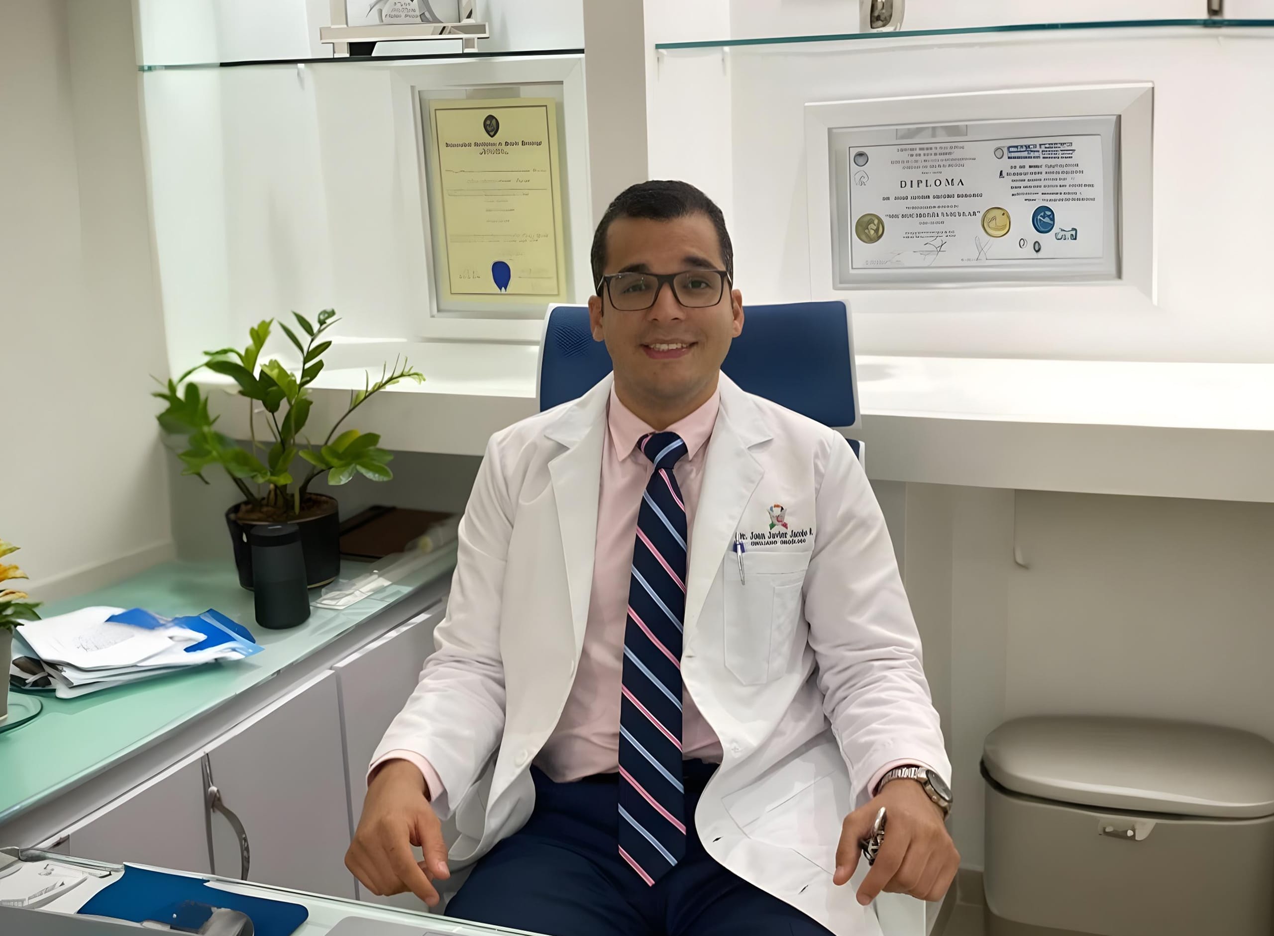 Dr. Joan Javier Jacobo